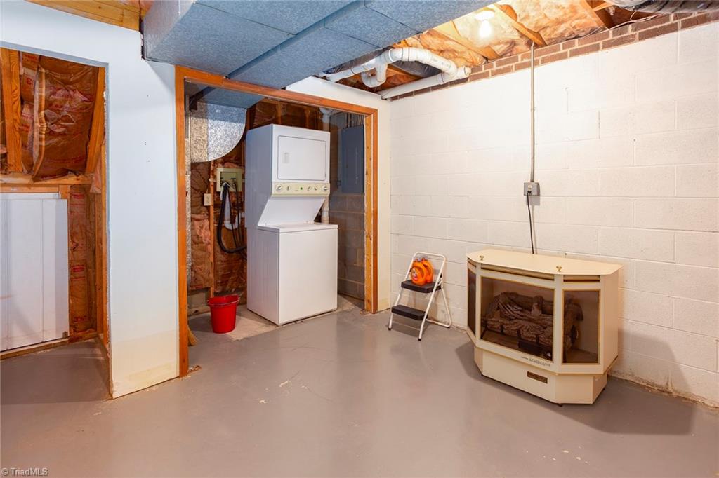 1208 Perryman Road Lexington, NC 27295 - Photo 21 of 25 Gallery Image 21