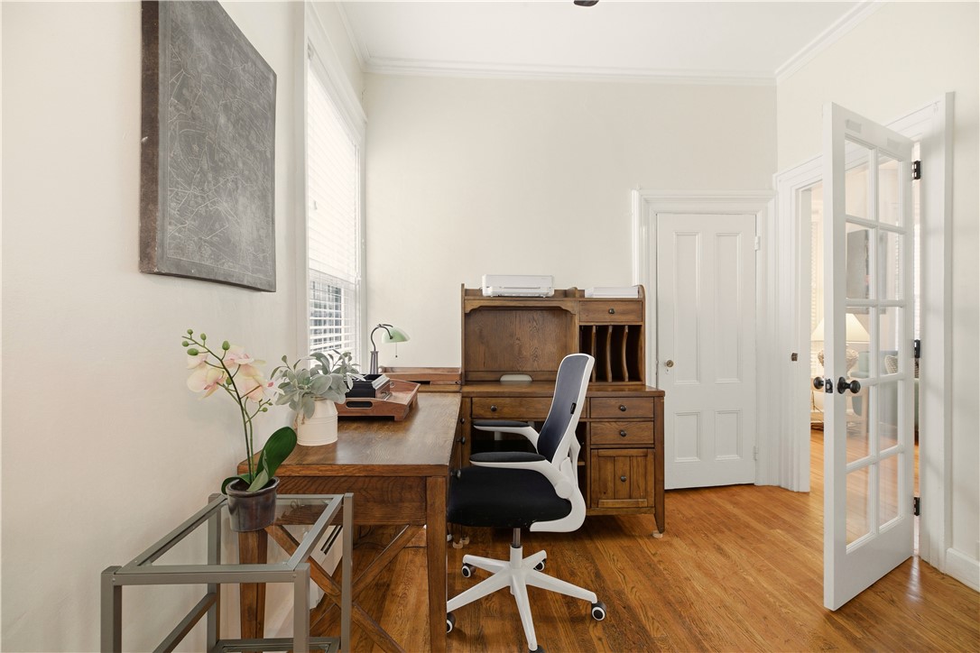 5 Elliot Place Newport, RI 02840 - Photo 9 of 37