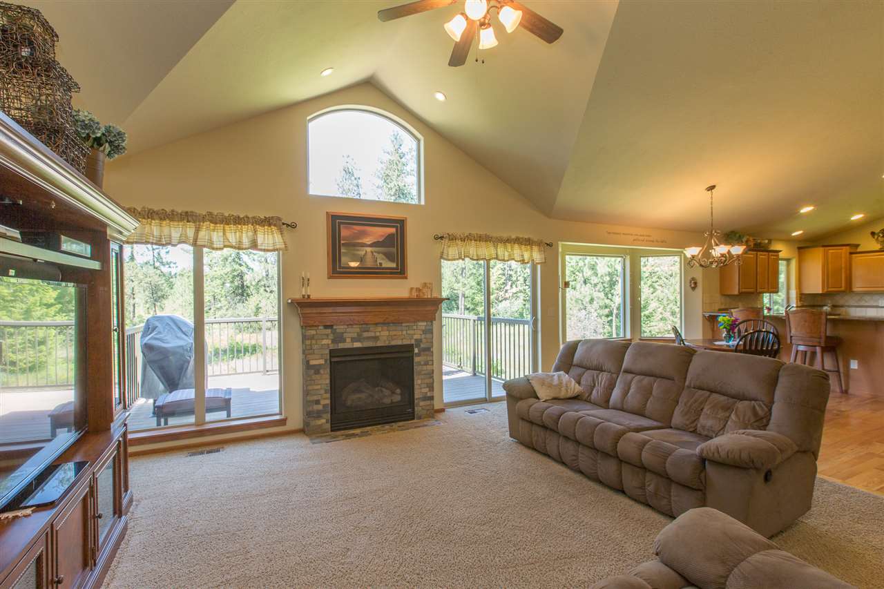 14224 West Tepee Road Spokane, WA 99224 - Photo 5 of 20