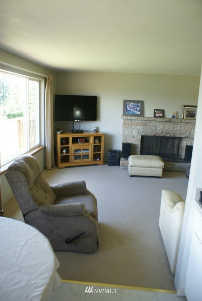 8153 Southeast Ketchum Road Olalla, WA 98359 - Photo 11 of 22 Gallery Image 11