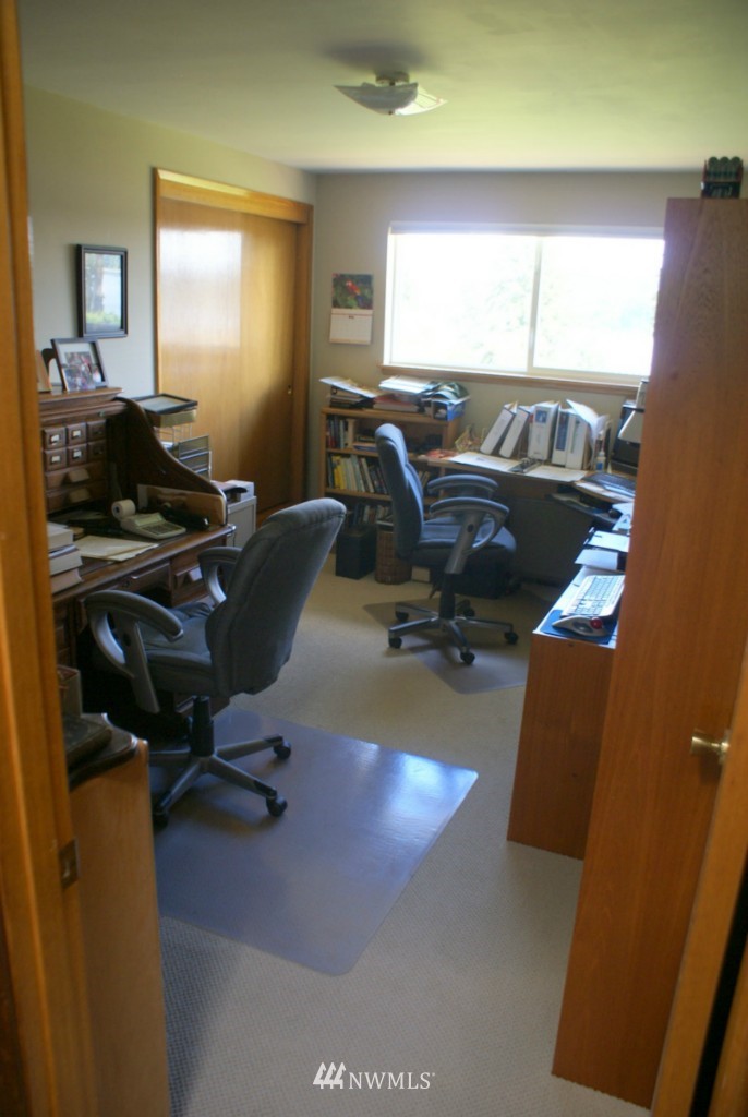 8153 Southeast Ketchum Road Olalla, WA 98359 - Photo 13 of 22 Gallery Image 13