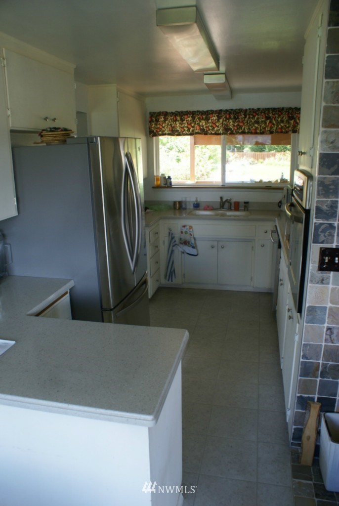 8153 Southeast Ketchum Road Olalla, WA 98359 - Photo 9 of 22 Gallery Image 9