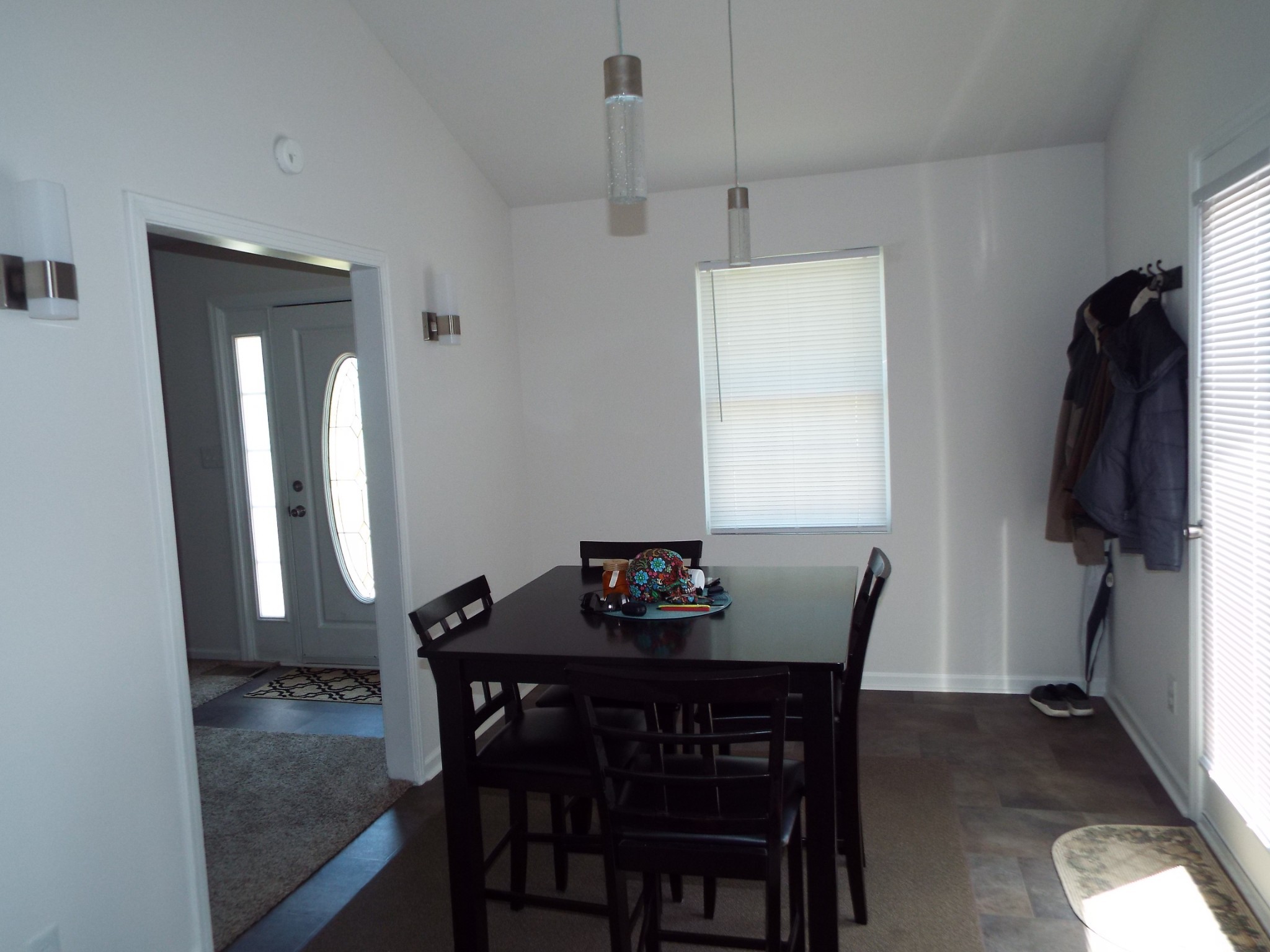 2930 Franklin Road Lebanon, TN 37090 - Photo 12 of 19 a dining room with furniture and window
