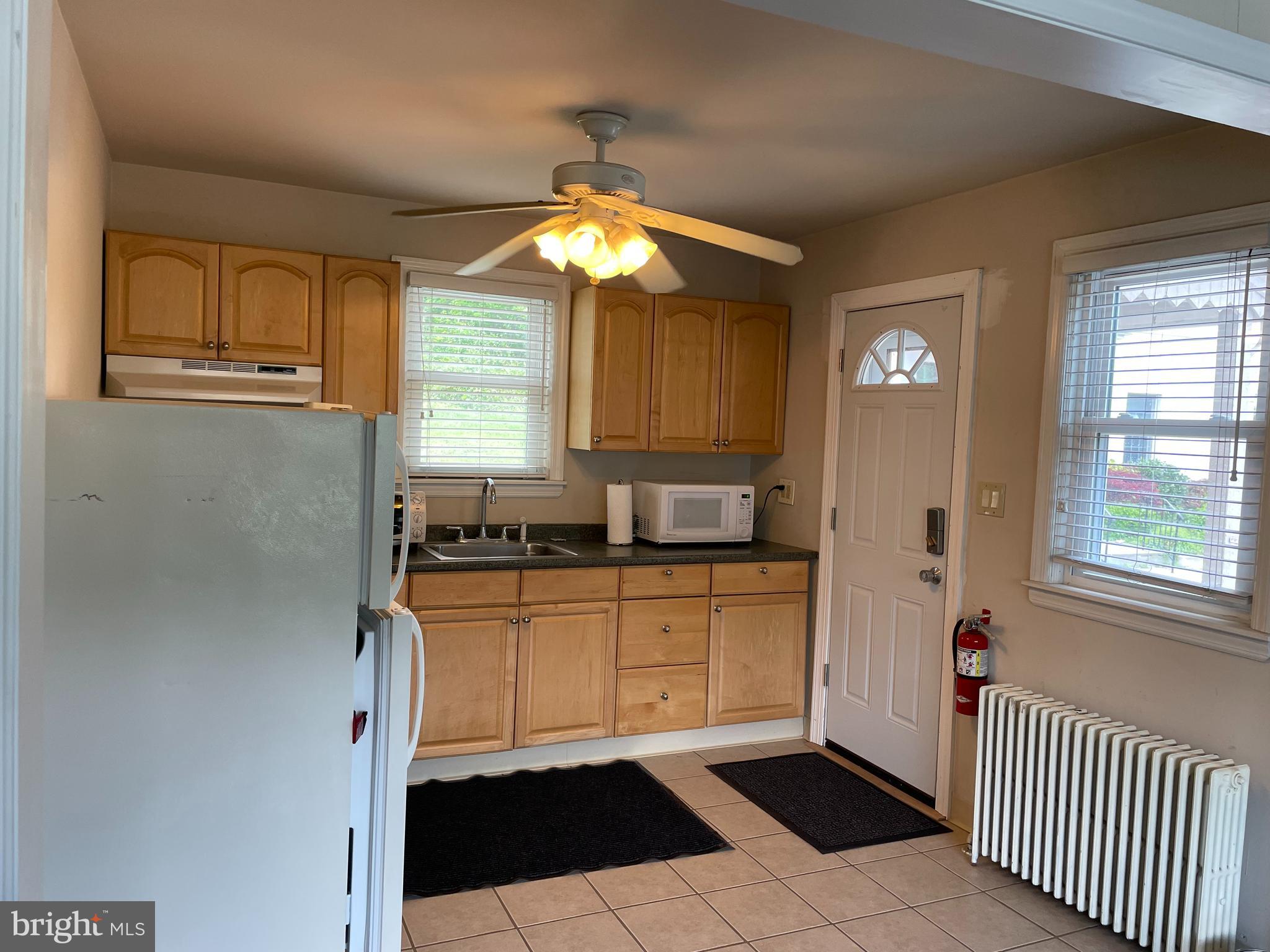 946 Matsonford Road Conshohocken, PA 19428 - Photo 5 of 16 Gallery Image 5