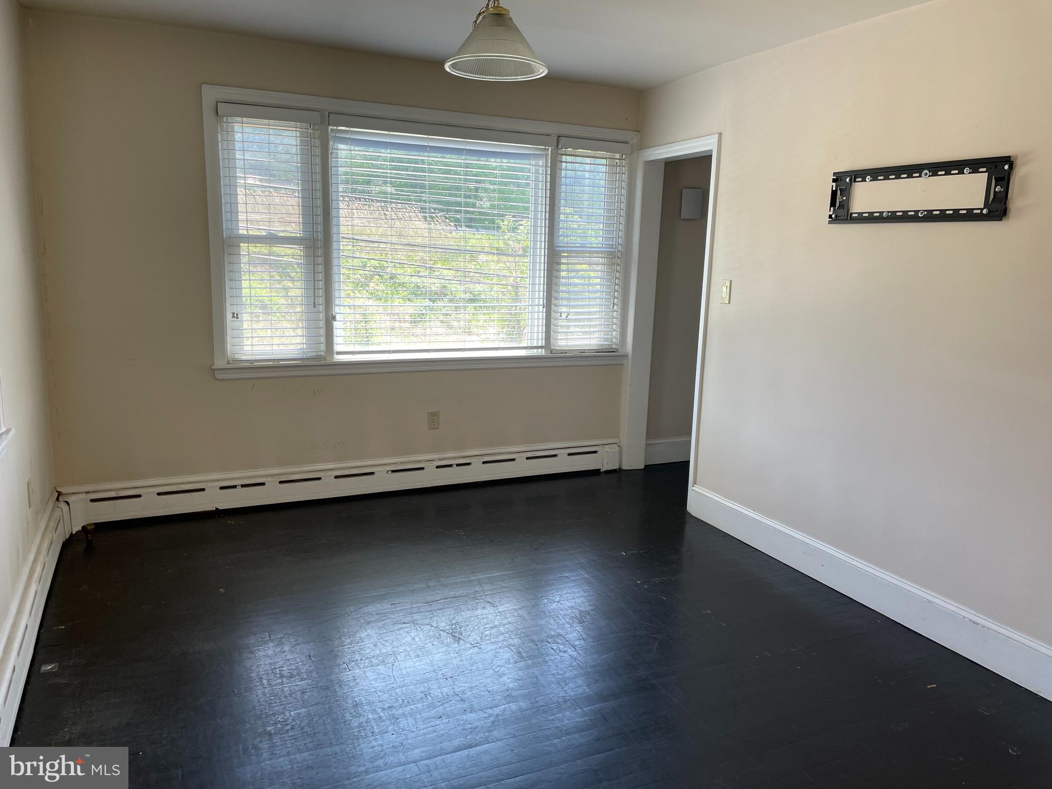 946 Matsonford Road Conshohocken, PA 19428 - Photo 6 of 16 Gallery Image 6