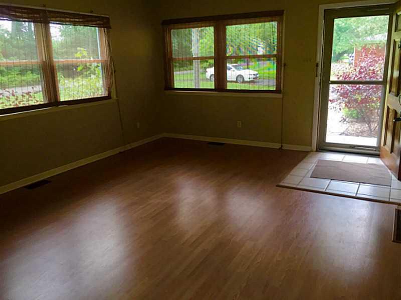 135 Bixler Road Indianapolis, IN 46227 - Photo 3 of 15 Gallery Image 3