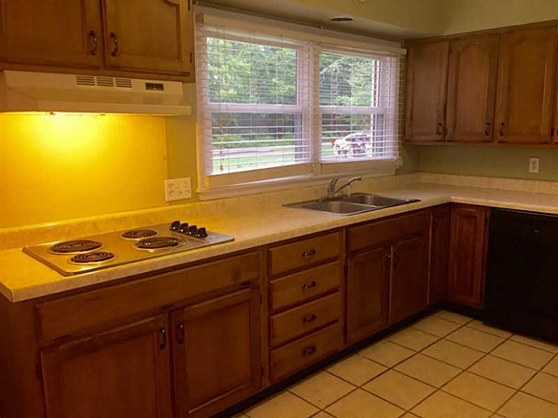 135 Bixler Road Indianapolis, IN 46227 - Photo 4 of 15 Gallery Image 4