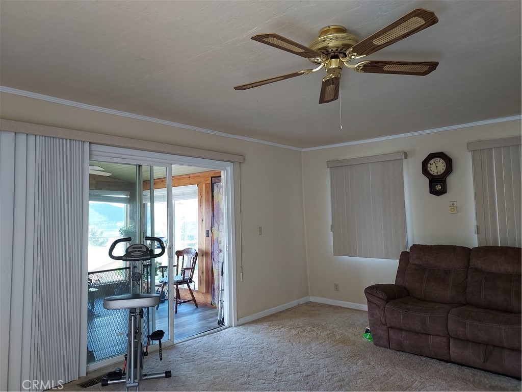 13632 Arrowhead Road Clearlake, CA 95422 - Photo 4 of 28 a living room with furniture