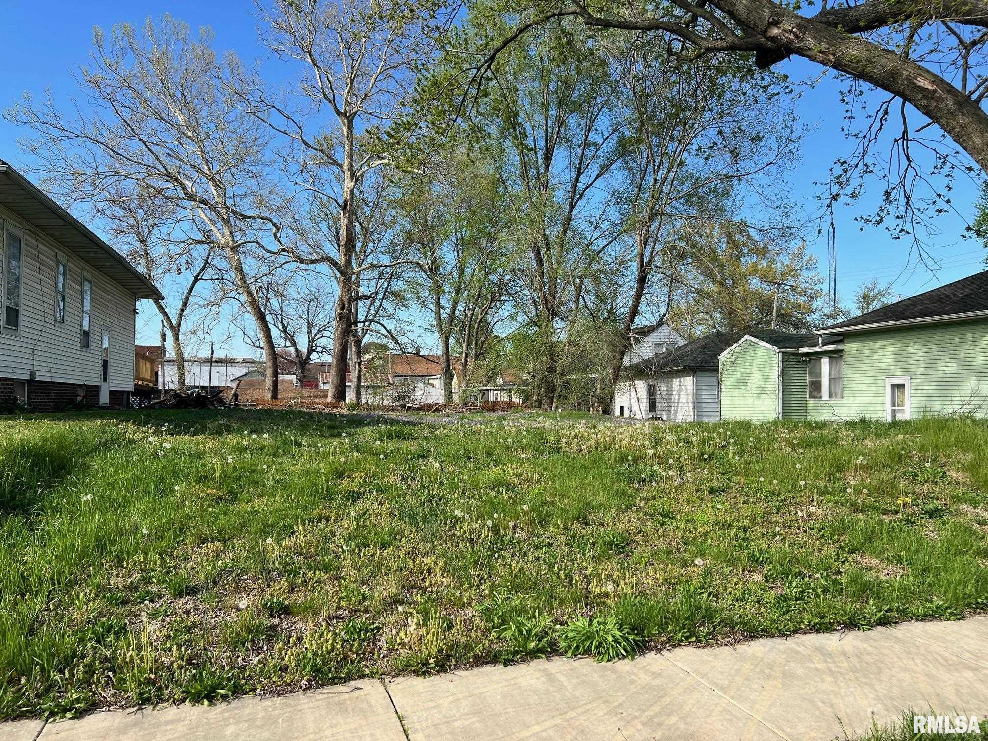 1011 East Percy Ave  