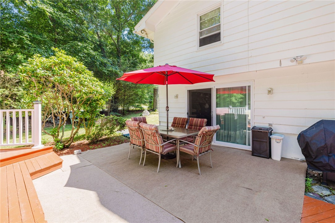 22 Oakview Terrace Glocester, RI 02857 - Photo 21 of 36