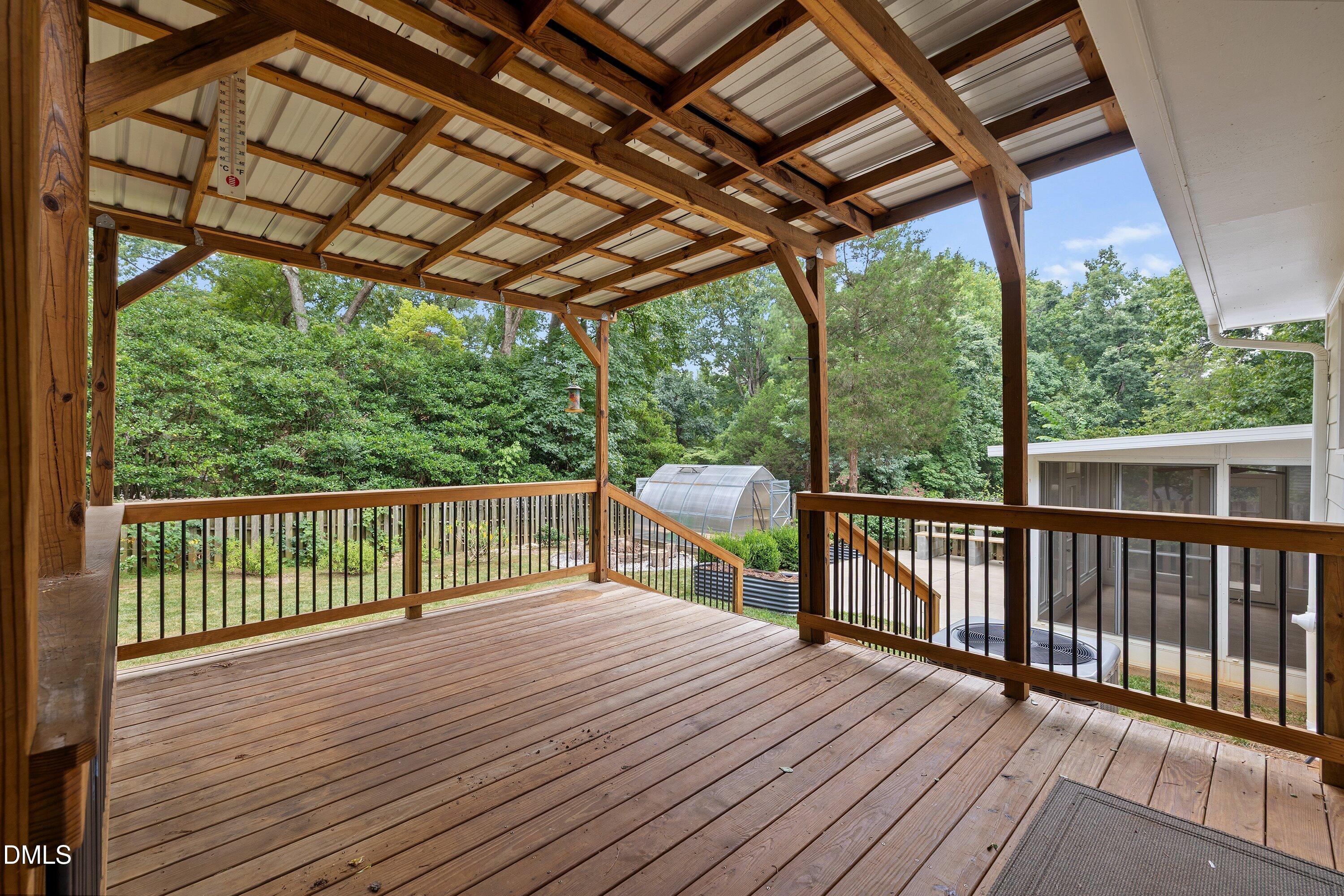 602 Southeast Maynard Road Cary, NC 27511 - Photo 32 of 44 42-602 SE Maynard Rd_9045