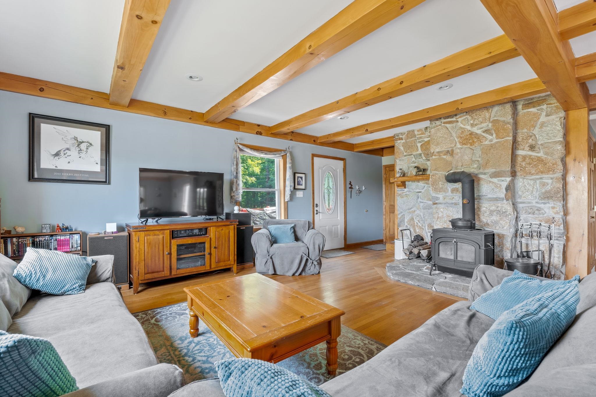 360 South Hemlock Road Charlestown, NH 03603 - Photo 9 of 38 Gallery Image 9