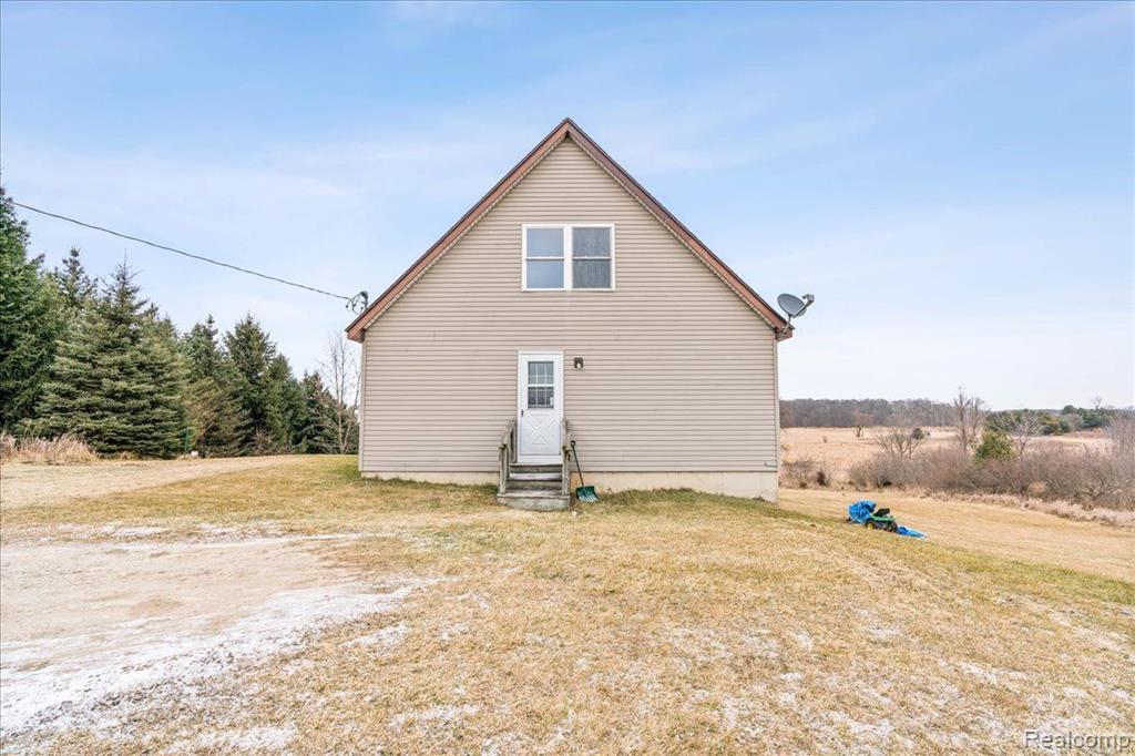 3050 Steinacker Road Howell, MI 48855 - Photo 2 of 31