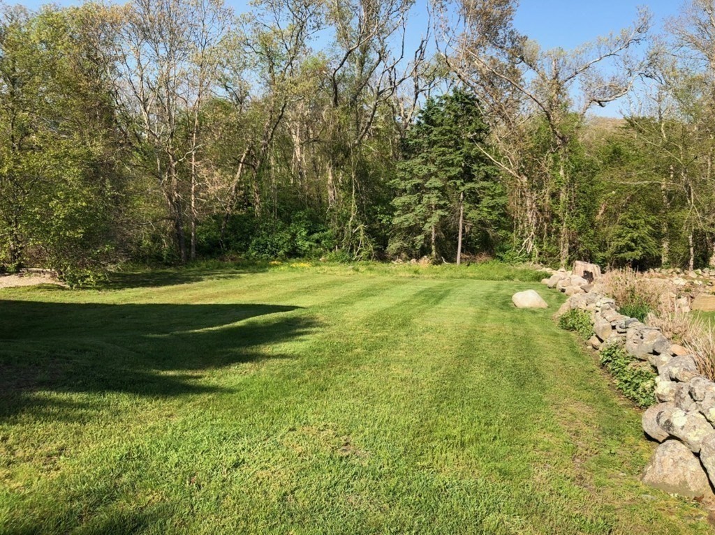 1834 Main Road Westport, MA 02790 - Photo 33 of 42