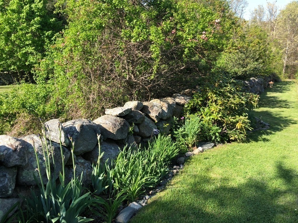 1834 Main Road Westport, MA 02790 - Photo 10 of 42