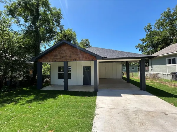 $210,000 | 622 East Woodard Street, Denison, TX 75021