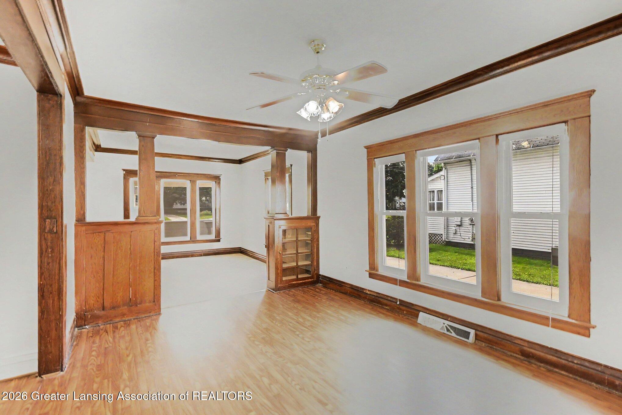925 Clark Street Lansing, MI 48906 - Photo 14 of 27 014_file_2188