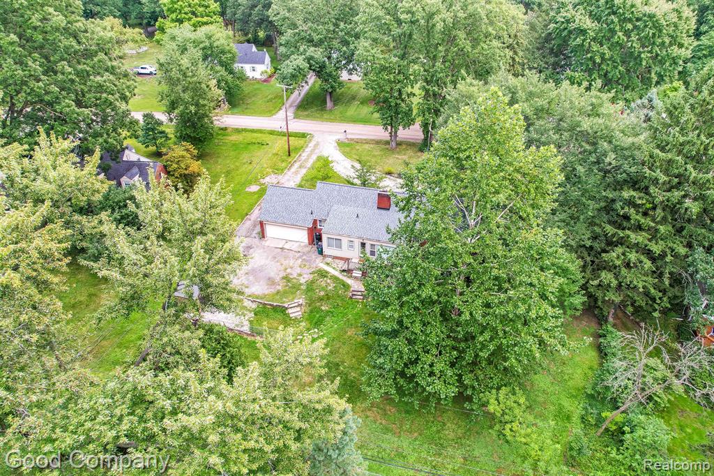 27577 Rackham Drive Lathrup Village, MI 48076 - Photo 37 of 40