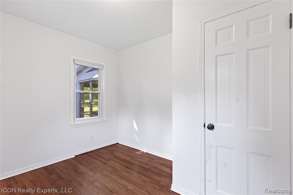 2145 Sexton Road Howell, MI 48843 - Photo 17 of 41