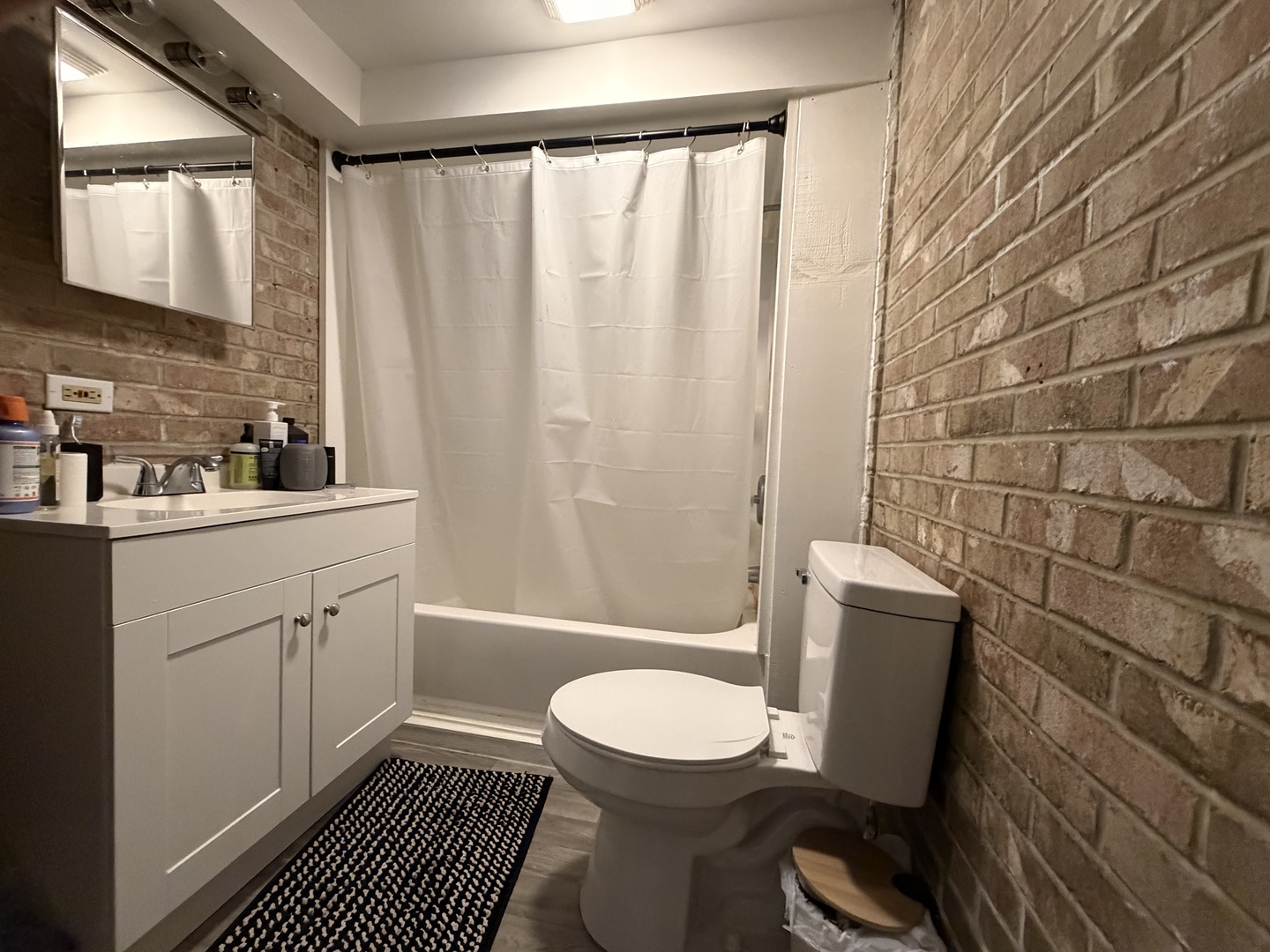 227 West Locust Street, Unit 1 DeKalb, IL 60115 - Photo 4 of 9