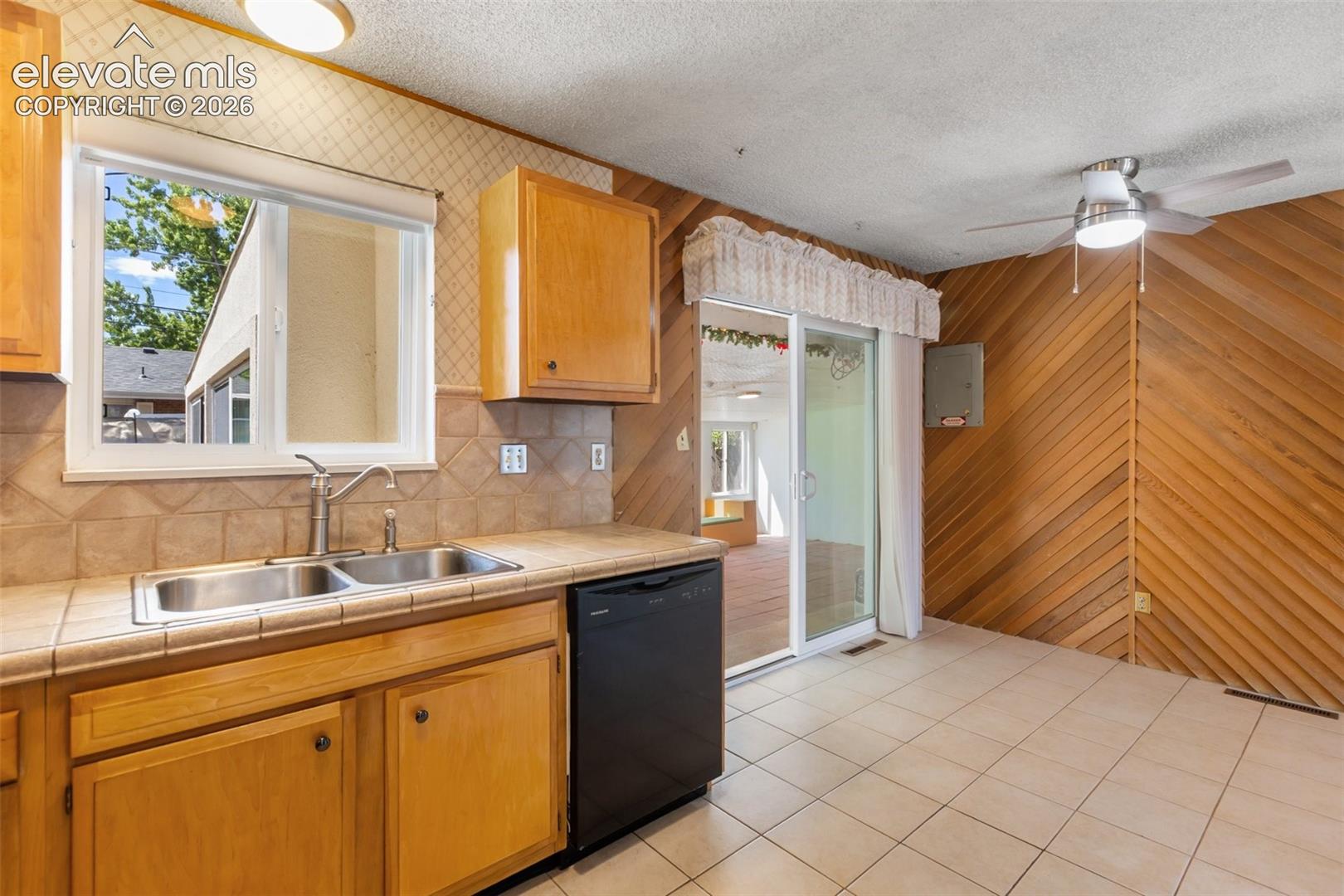 403 Shield Road Fountain, CO 80817 - Photo 17 of 44