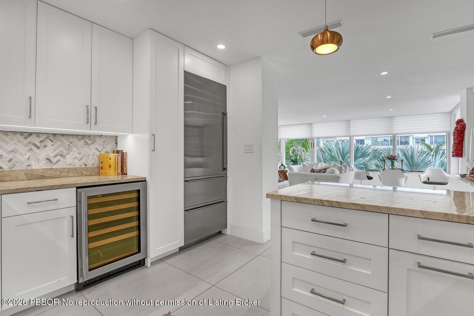 44 Cocoanut Row, Unit 507B Palm Beach, FL 33480 - Photo 6 of 17 Kitchen