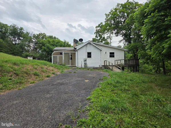 $114,900 | 28 Brelsford Lane, Fort Ashby, WV 26719