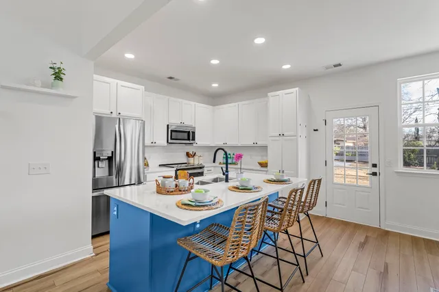 $625,000 | 1837 Stonehedge Road, Charleston, SC 29407