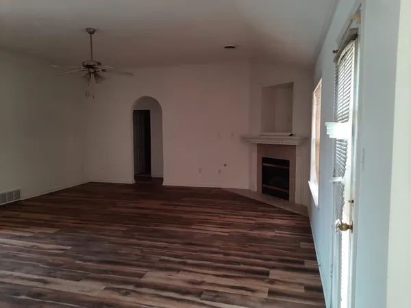 $2,200 | 4456 Alixs Drive, Memphis, TN 38125