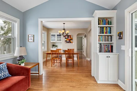 $899,900 | 5137 Vincent Avenue South, Minneapolis, MN 55410