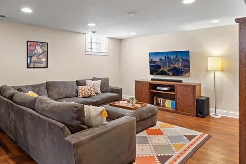 $899,900 | 5137 Vincent Avenue South, Minneapolis, MN 55410