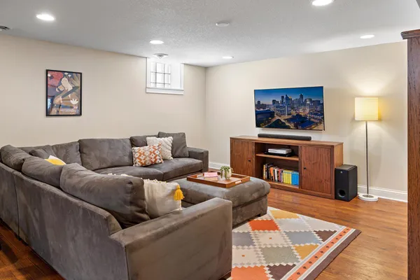 $899,900 | 5137 Vincent Avenue South, Minneapolis, MN 55410