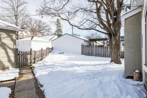 $899,900 | 5137 Vincent Avenue South, Minneapolis, MN 55410