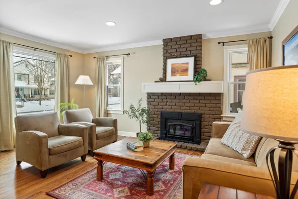 $899,900 | 5137 Vincent Avenue South, Minneapolis, MN 55410