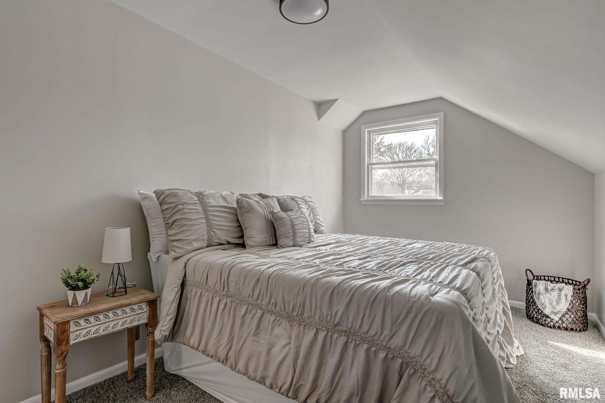 2030 Cambridge Road Springfield, IL 62704 - Photo 23 of 35 Gallery Image 23
