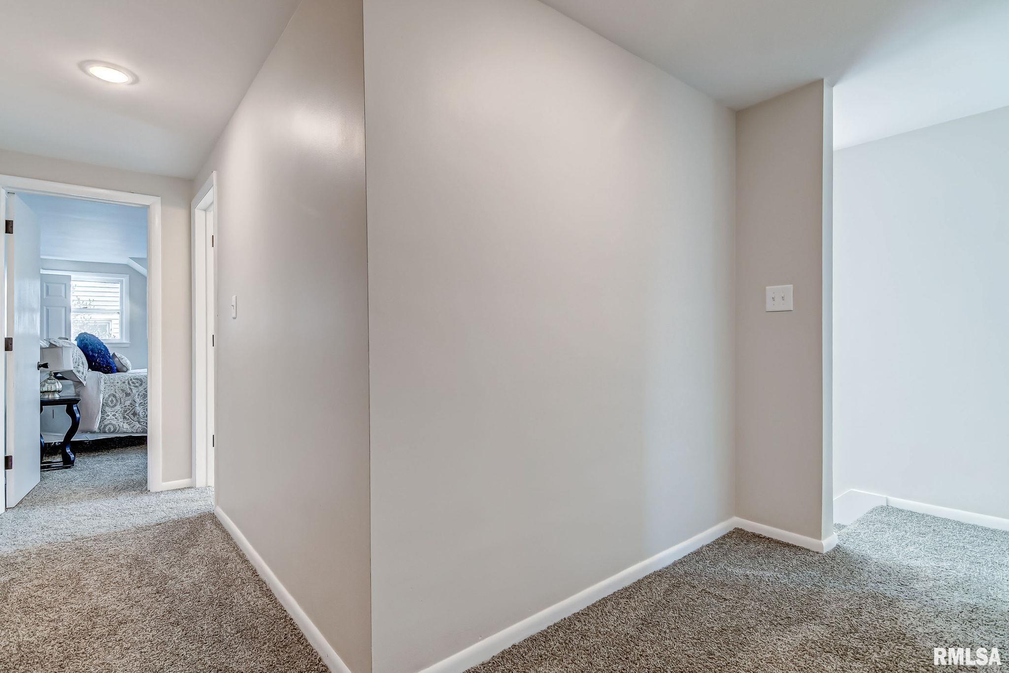 2030 Cambridge Road Springfield, IL 62704 - Photo 24 of 35 Gallery Image 24