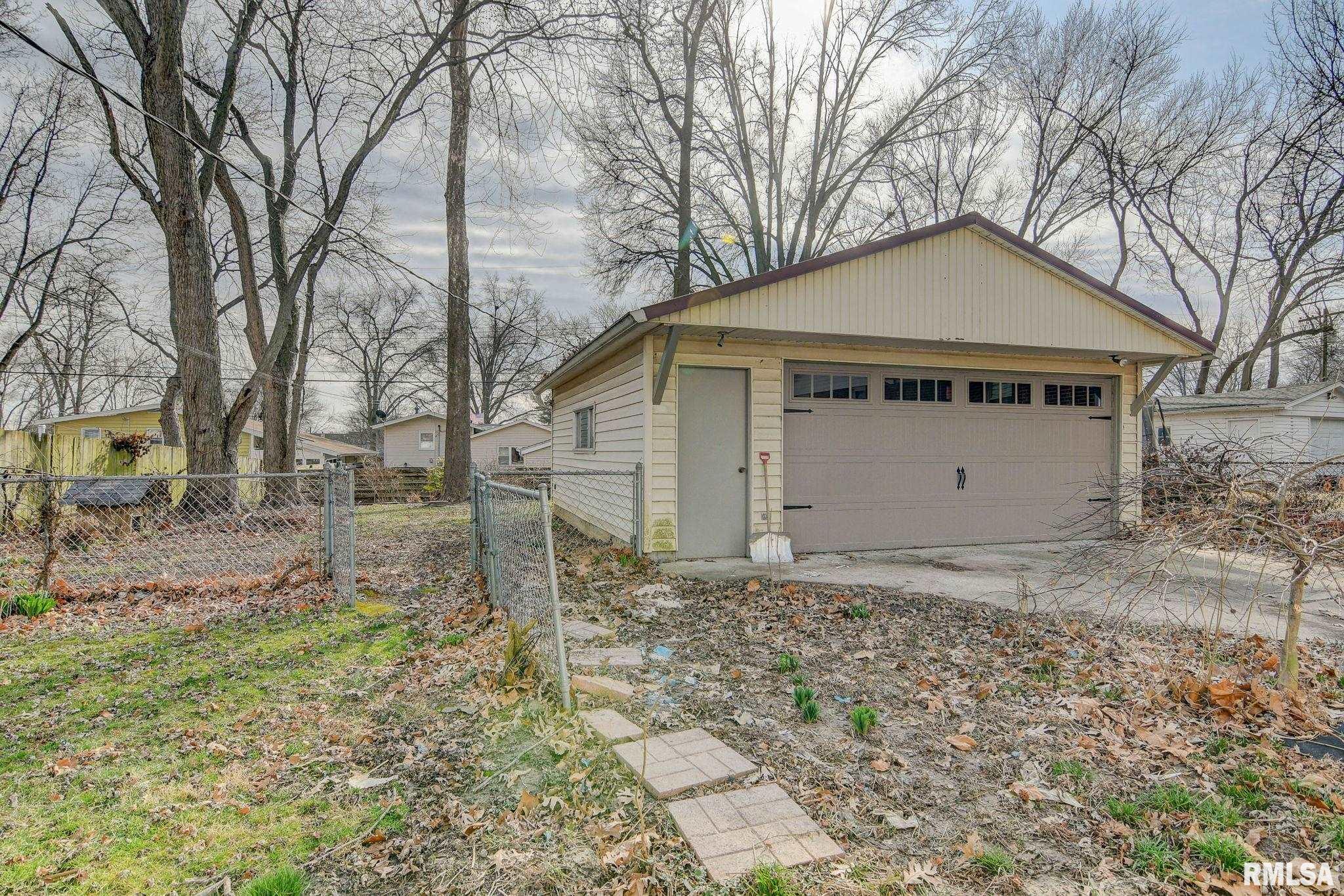 2030 Cambridge Road Springfield, IL 62704 - Photo 30 of 35 Gallery Image 30
