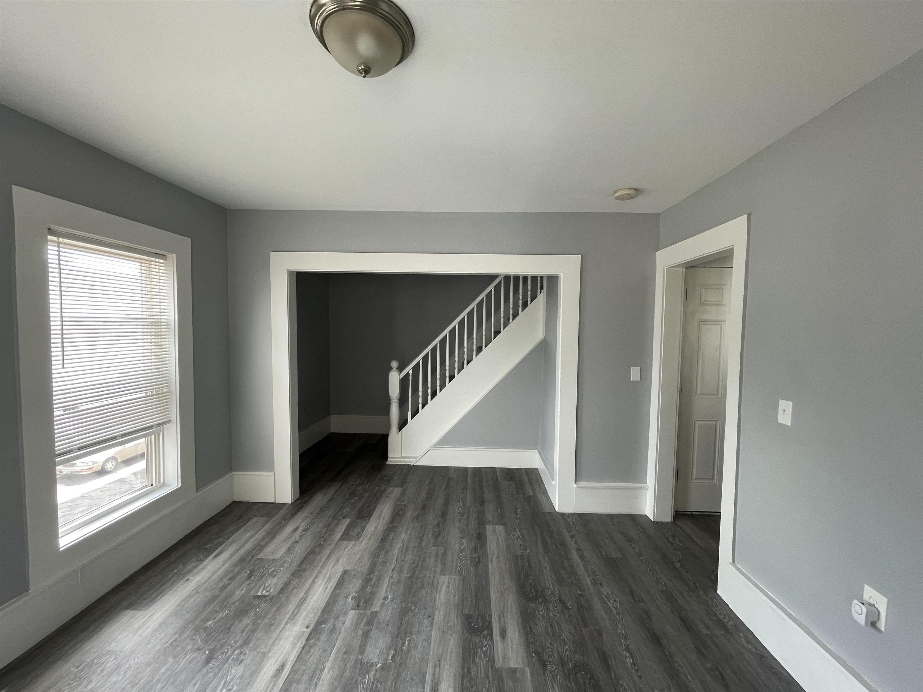 412 Manchester Street Manchester, NH 03103 - Photo 20 of 27