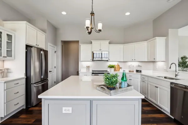 $679,900 | 1388 Prairie Creek Boulevard, Unit 12E, Oconomowoc, WI 53066