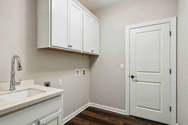 $679,900 | 1388 Prairie Creek Boulevard, Unit 12E, Oconomowoc, WI 53066