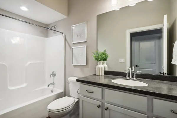$679,900 | 1388 Prairie Creek Boulevard, Unit 12E, Oconomowoc, WI 53066