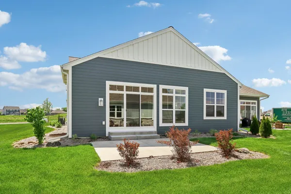 $679,900 | 1388 Prairie Creek Boulevard, Unit 12E, Oconomowoc, WI 53066
