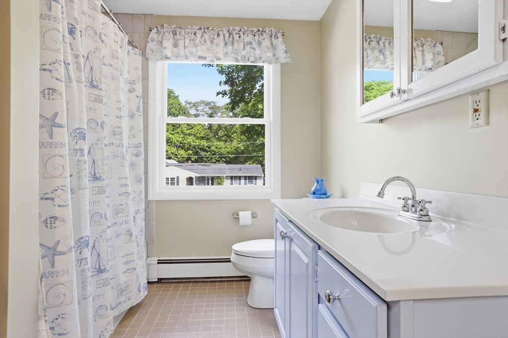 2 Alan Road Hudson, MA 01749 - Photo 23 of 42