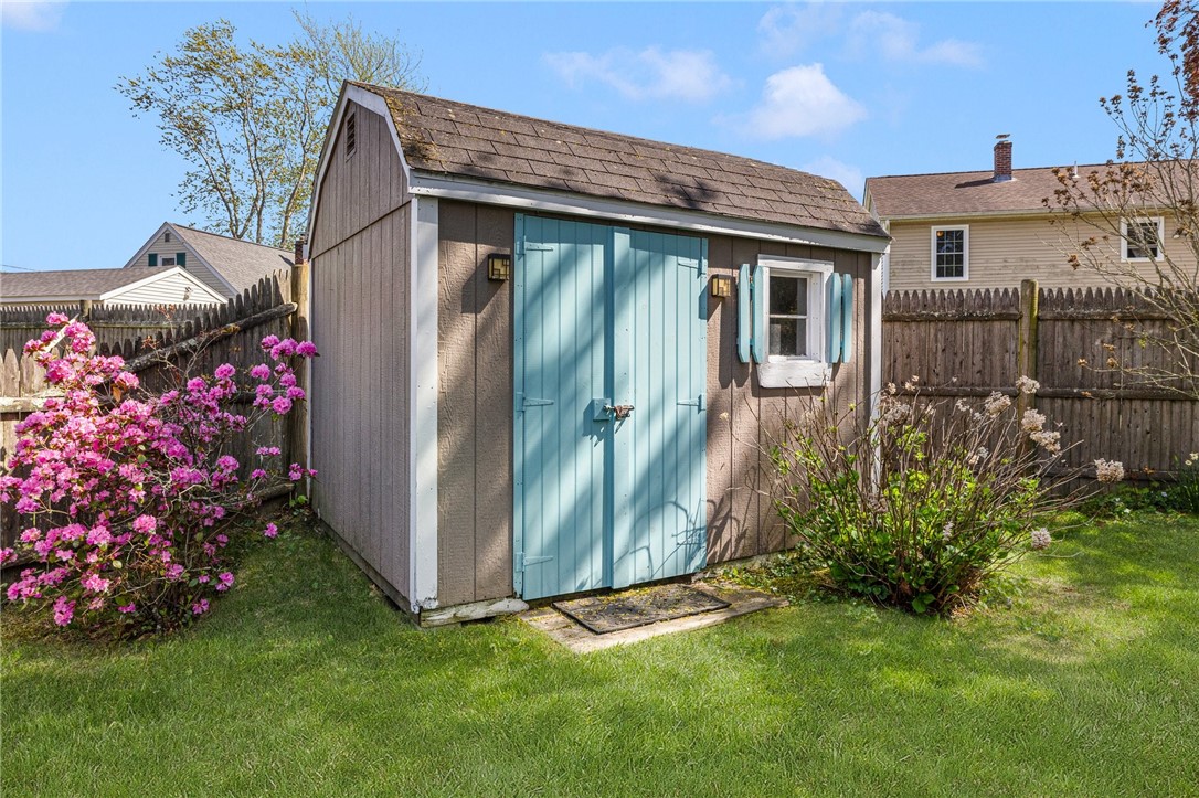 236 Ives Road Warwick, RI 02818 - Photo 33 of 47