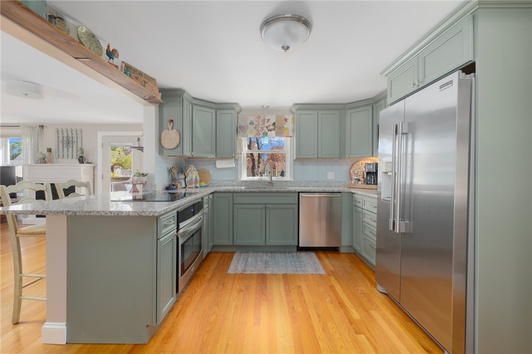 236 Ives Road Warwick, RI 02818 - Photo 5 of 47