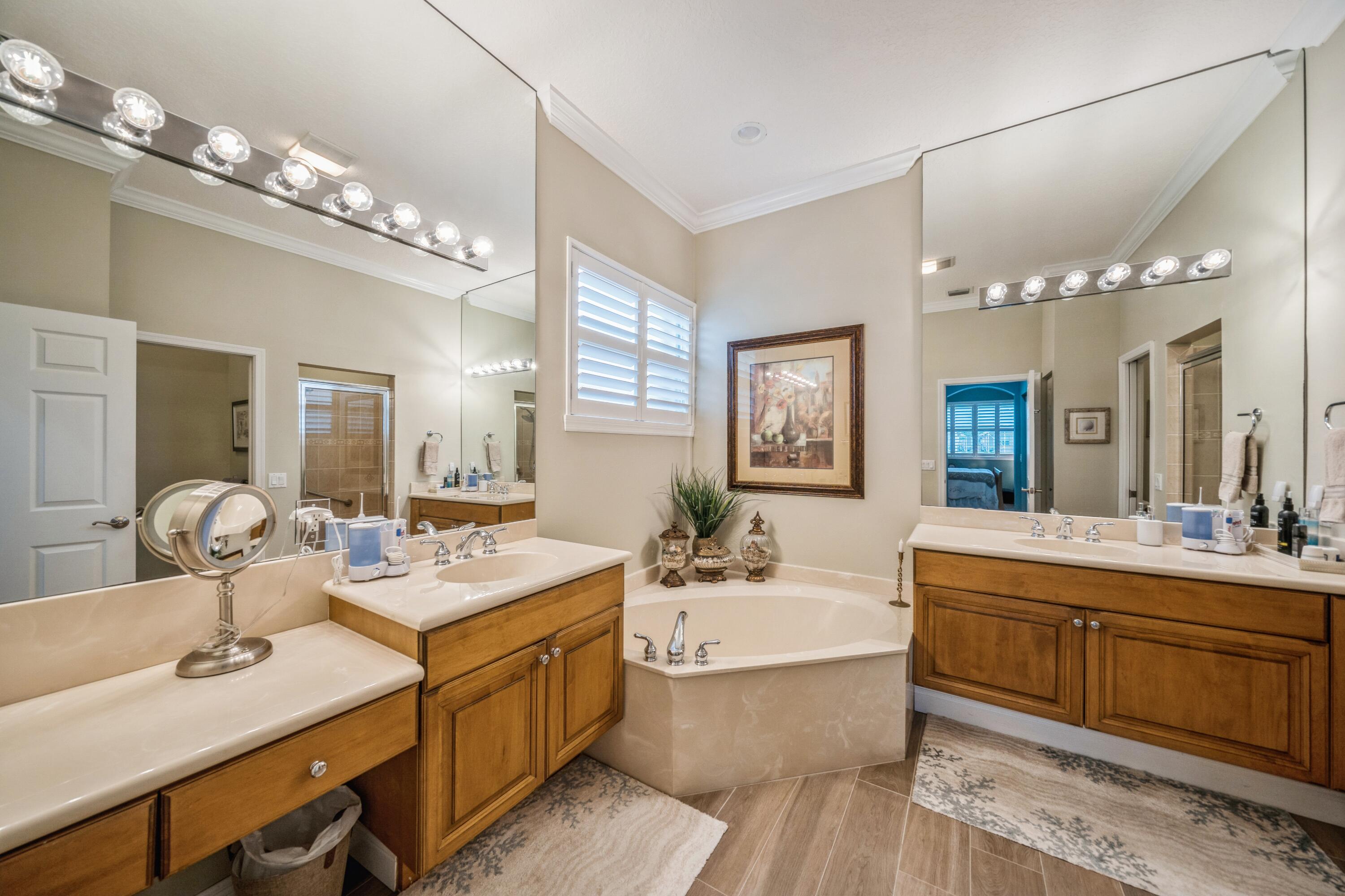 384 Springview Loop Port St. Lucie, FL 34986 - Photo 18 of 48 Main Bath