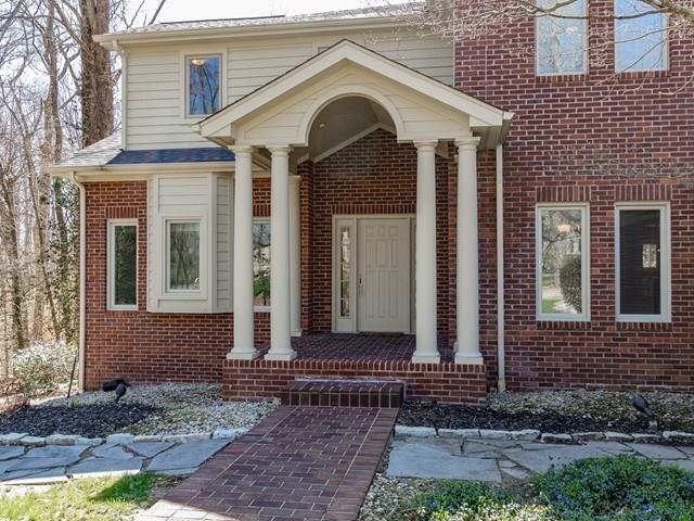 5053 Timber Ridge Drive Columbus, IN 47201 - Photo 2 of 38 Gallery Image 2