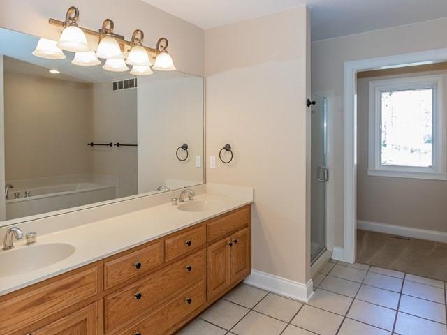 5053 Timber Ridge Drive Columbus, IN 47201 - Photo 15 of 38 Gallery Image 15