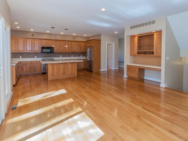 5053 Timber Ridge Drive Columbus, IN 47201 - Photo 9 of 38 Gallery Image 9