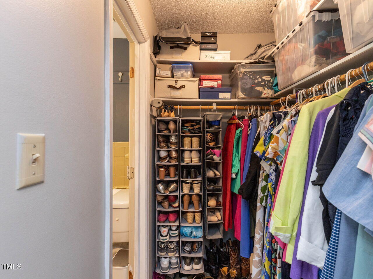 3005 Wycliff Road Raleigh, NC 27607 - Photo 19 of 31 019-1280x960-master-bedroom-closet